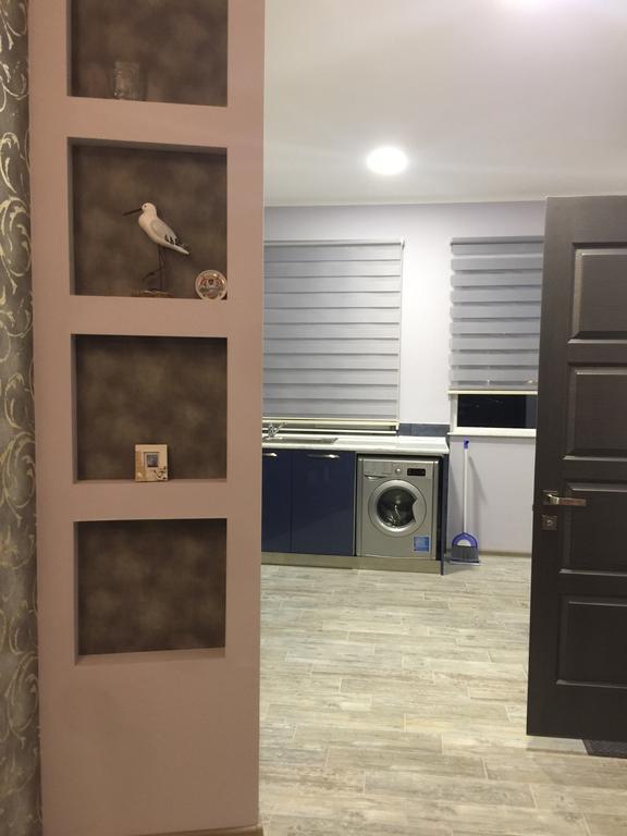 Majestic Apartment バトゥーミ エクステリア 写真