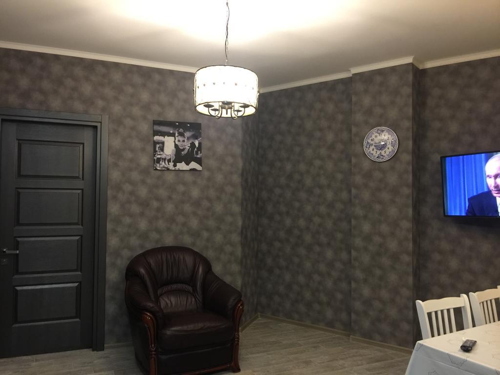 Majestic Apartment バトゥーミ エクステリア 写真